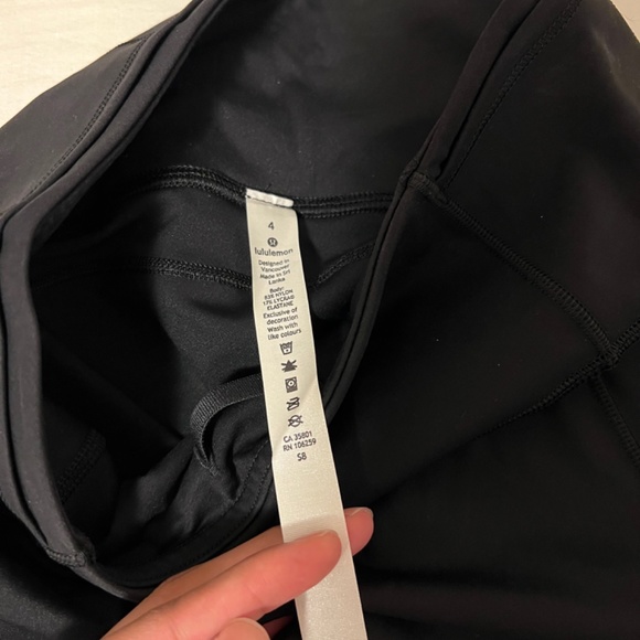 Lululemon Fast and Free High Rise Black Tights 25” Size 4 - Picture 3 of 8